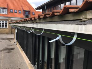 Justerbare konsoljern
